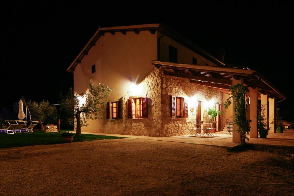 Agriturismo Le Vigne Foligno Exteriér fotografie
